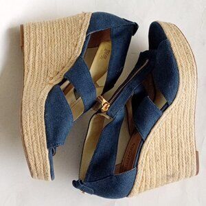 MICHAEL Michael Kors Blue Wedge Espadrille Sandals Gold Zipper Size 10M